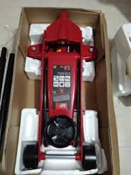 BIG RED 3500kg garage jack T83502