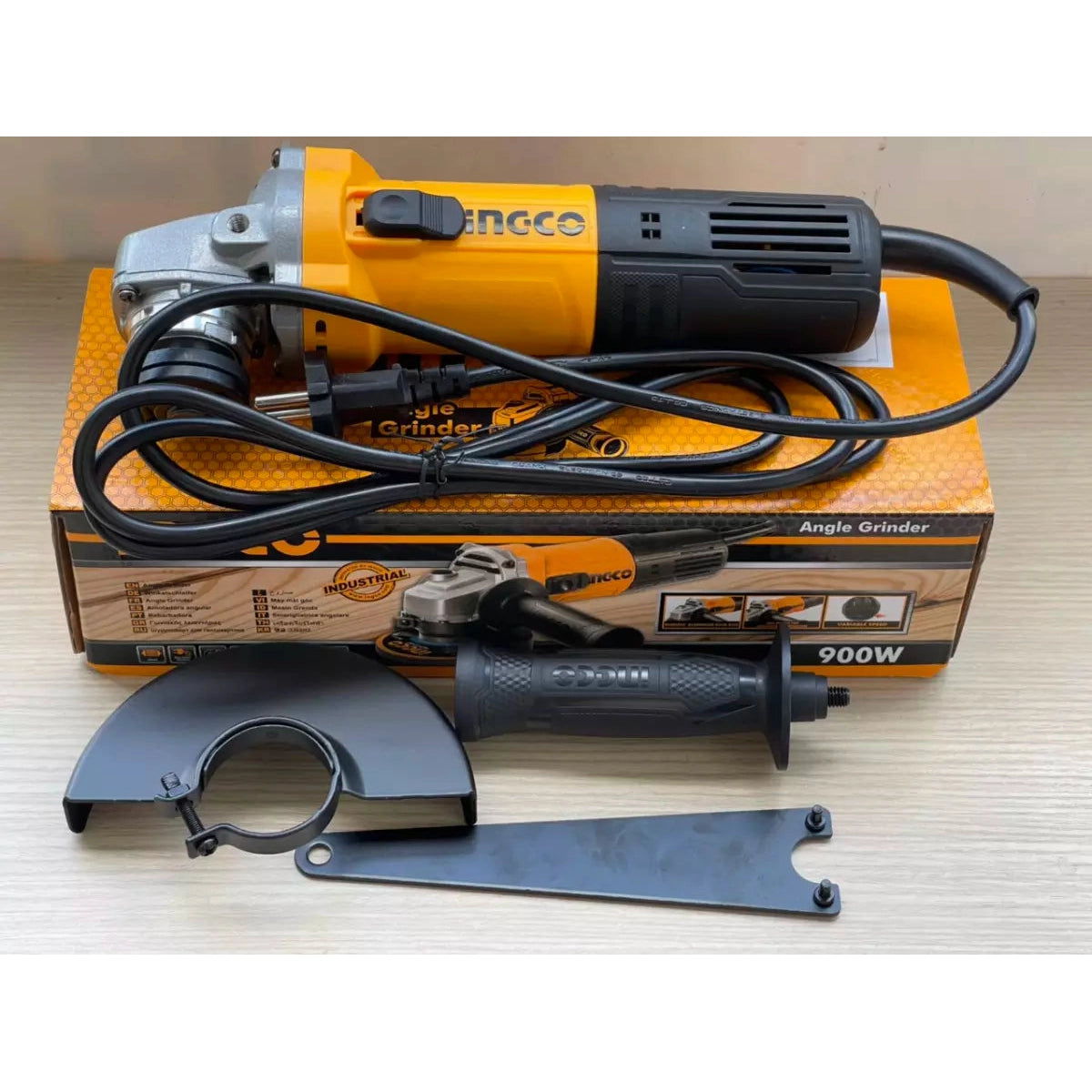 INGCO 5" Angle Grinder 900W (Variable speed)