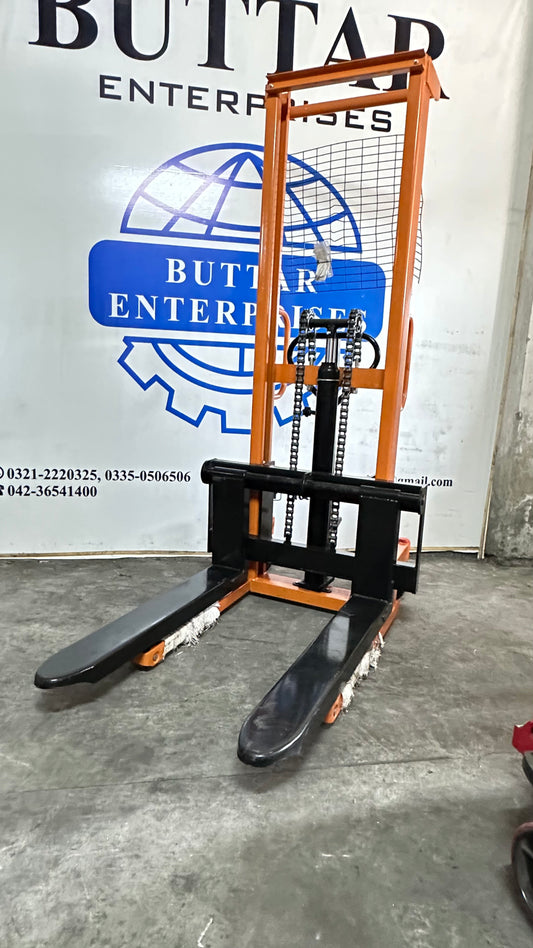 2 Ton Manual Pallet Stacker 5.25ft height