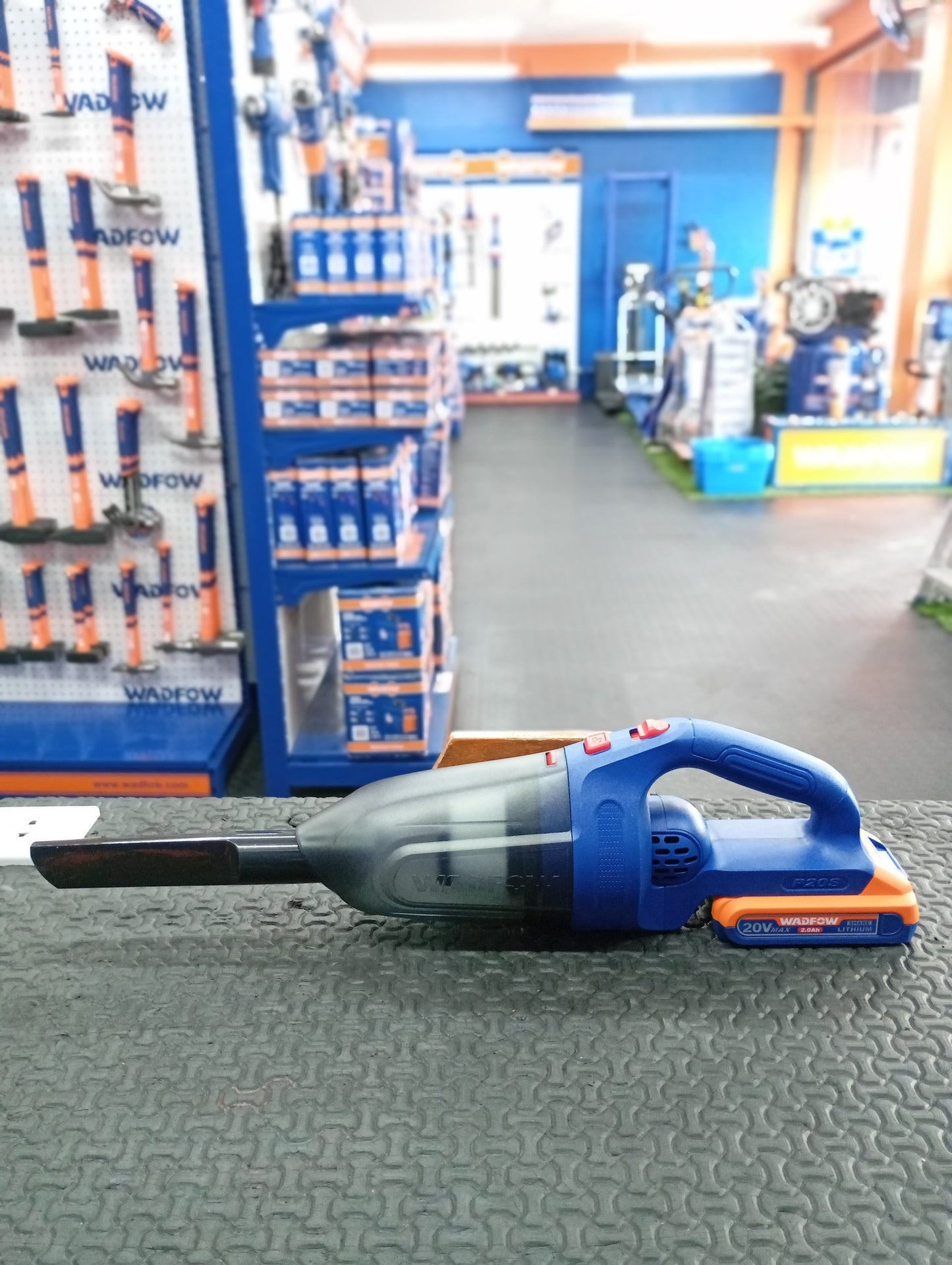 WADFOW 20V Vacuum Cleaner (WITH Battery & Charger) WLV20201