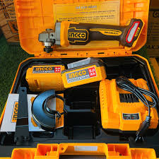 INGCO 20V Cordless Angle Grinder 4" (WITH 2pc batteries and charger) CAGLI2210032