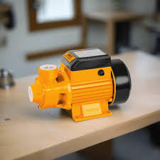 INGCO 370W Water Pump VPM37068